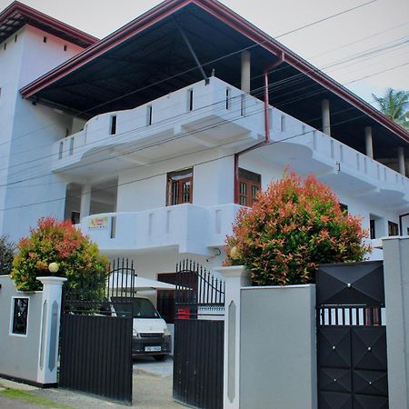 Residenza Belvedere ฮิกคาดูวา ภายนอก รูปภาพ